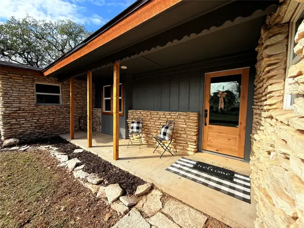 1576 County Road 454, Stephenville, TX 76401