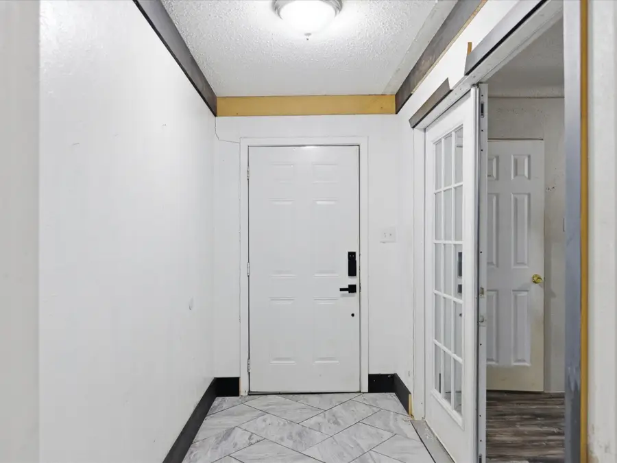 154 Cotillion Road, Fort Worth, TX 76134 - Image #3