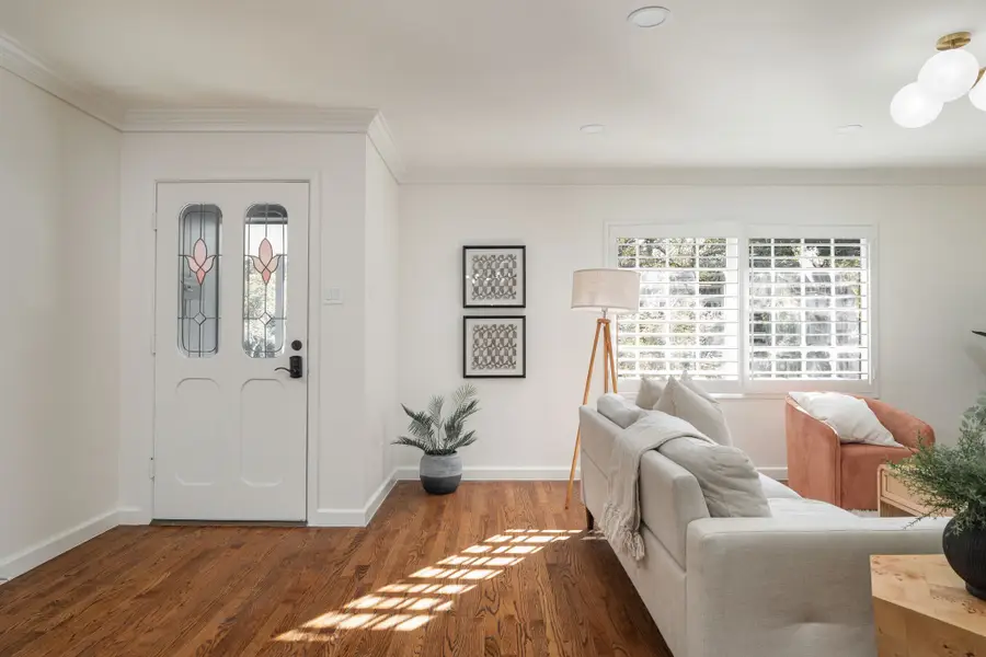 9723 Broken Bow Road, Dallas, TX 75238 - Image #2