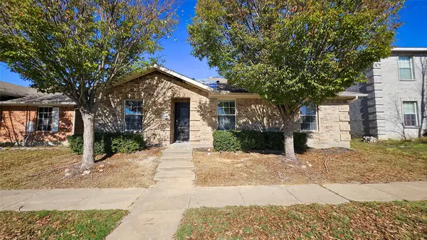 1941 Indian Lilac Drive, Lancaster, TX 75146