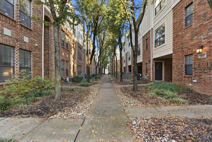 3815 Birkdale Drive, Fort Worth, TX 76116 - Image #3