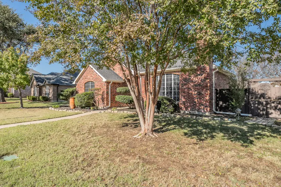 4425 Maple Shade Avenue, Sachse, TX 75048 - Image #2
