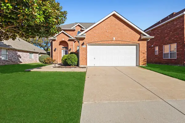 2716 Chatsworth Drive, Grapevine, TX 76051