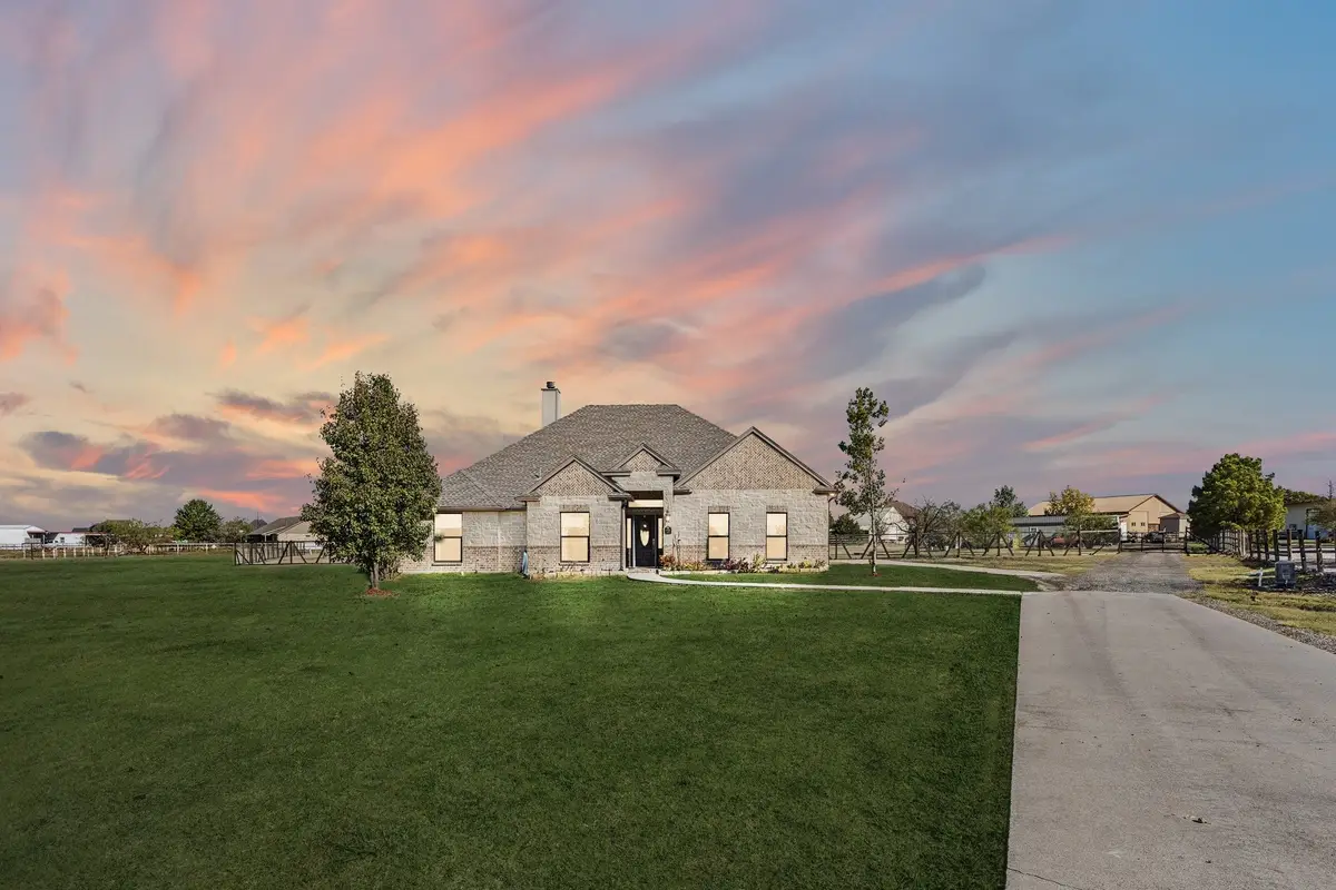 10832 Ridge Country Road, Haslet, TX 76052 - Image #1