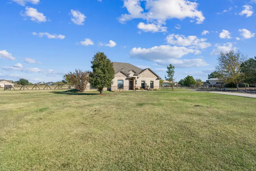 10832 Ridge Country Road, Haslet, TX 76052 - Image #3