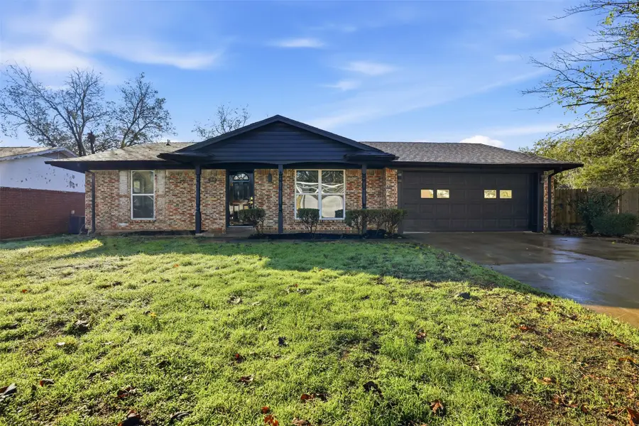 3848 Oak Haven Drive, Forest Hill, TX 76119 - #3