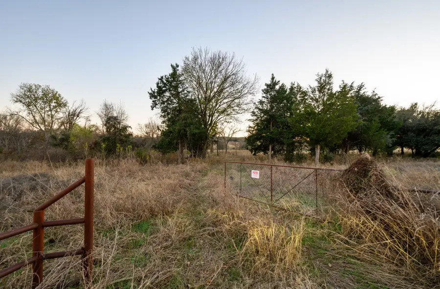 1874 County Road 3676, Springtown, TX 76082 - Image #3