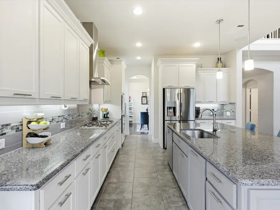 1015 Prairie Ridge Lane, Arlington, TX 76005 - Image #2