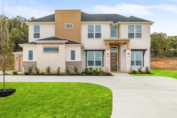 3300 Olympia Fields Drive, Burleson, TX 76028