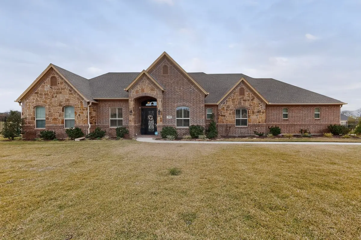 2416 Sweeping Meadows Lane, Cedar Hill, TX 75104 - Image #1