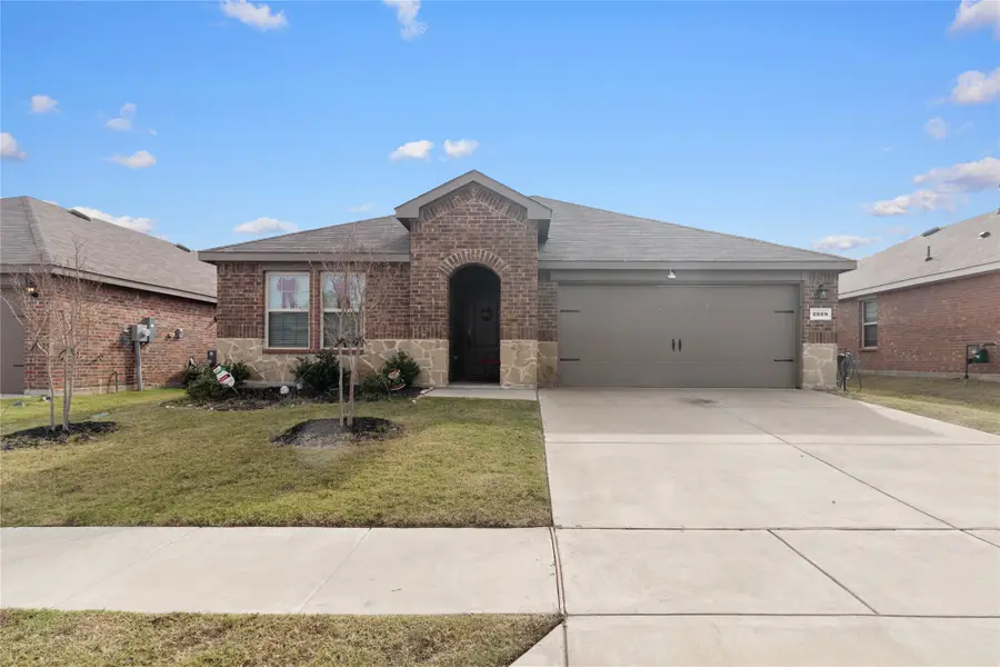 2928 Roper Street, Royse City, TX 75189 - Image #2
