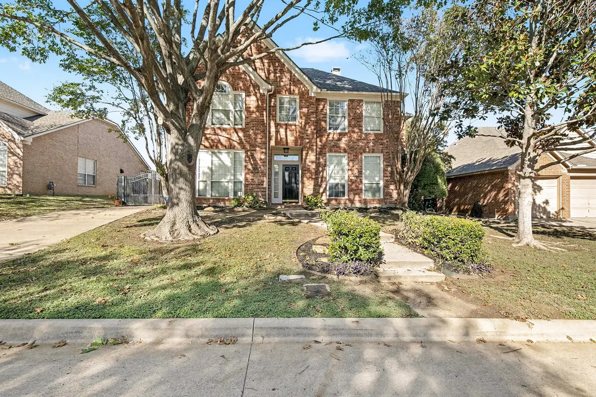 6908 Mesa Drive, Fort Worth, TX 76132 - Image #1