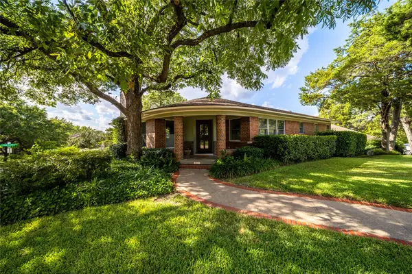 903 Bison Trail, Dallas, TX 75208