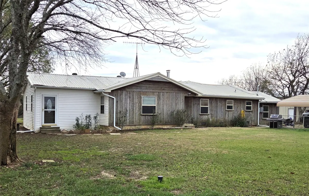 484 County Road 1206, Savoy, TX 75479 - Image #1