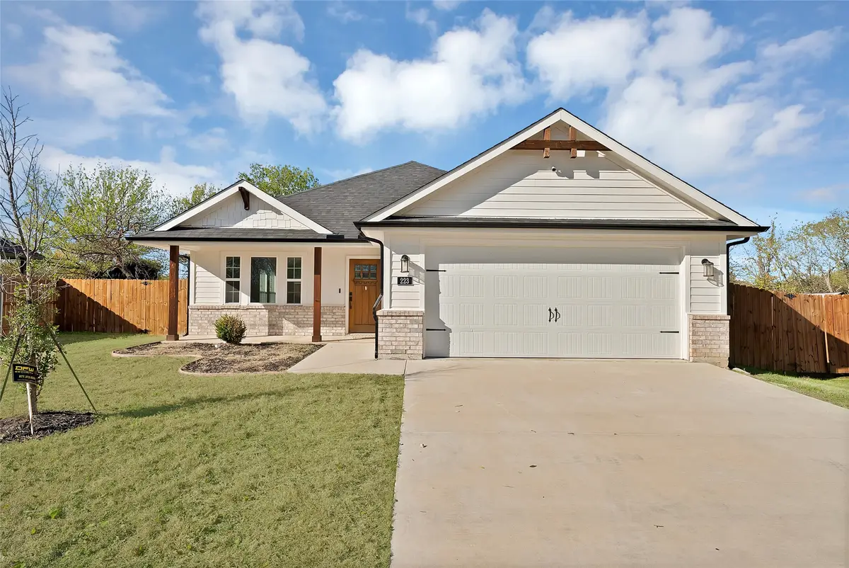 223 Jones Street, Sanger, TX 76266 - Image #1