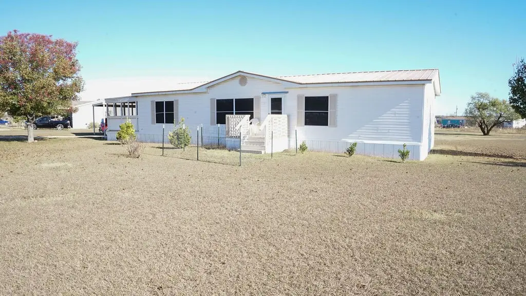 6500 Berry Grove Lane, Joshua, TX 76058 - Image #1