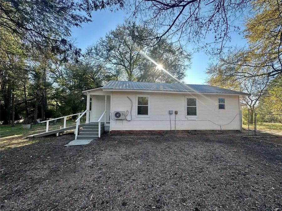 2413 Fm 2574, Palestine, TX 75803 - Image #2