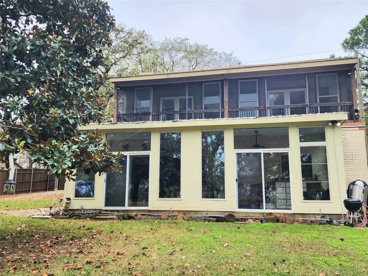 546 Jay Street, Shady Shores, TX 76208 - Image #1