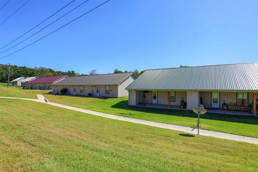 716 Rocky Ridge Flatts Road, Oak Ridge, TX 76240 - Image #3