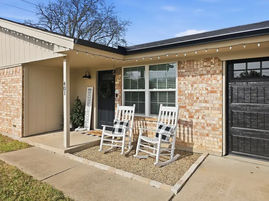 401 Throckmorton Street, Weatherford, TX 76086 - Image #3