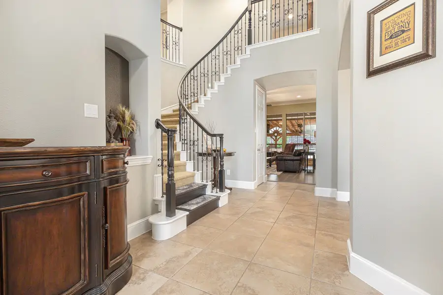 901 Fannin Drive, Lantana, TX 76226 - Image #3