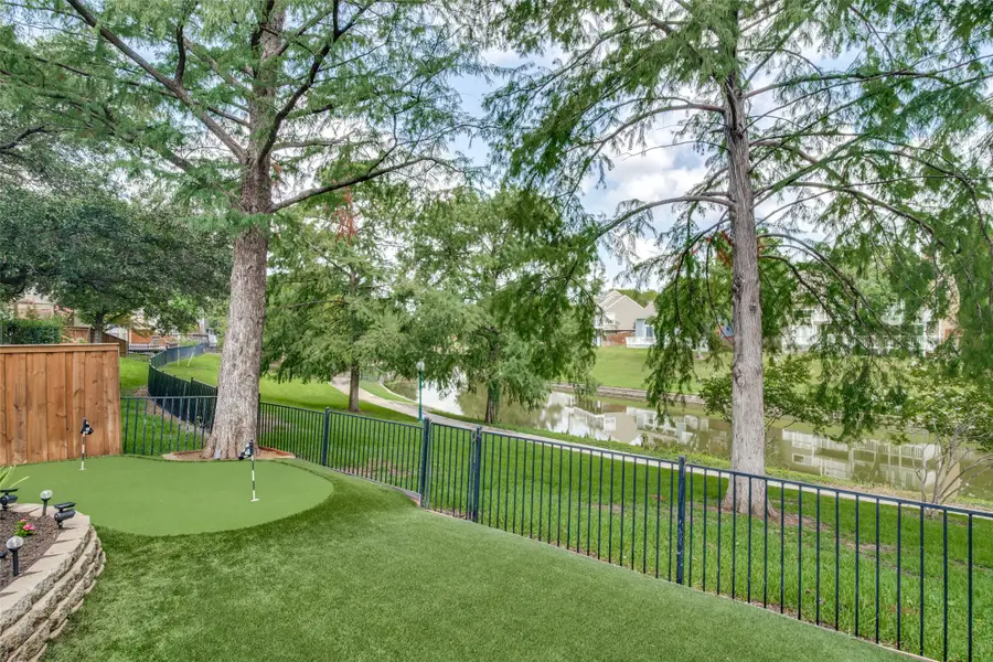 9428 Blue Jay Way, Irving, TX 75063 - Image #2