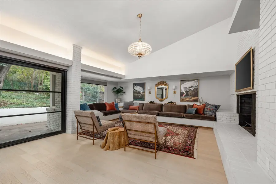 3821 Harlanwood Drive, Fort Worth, TX 76109 - Image #3