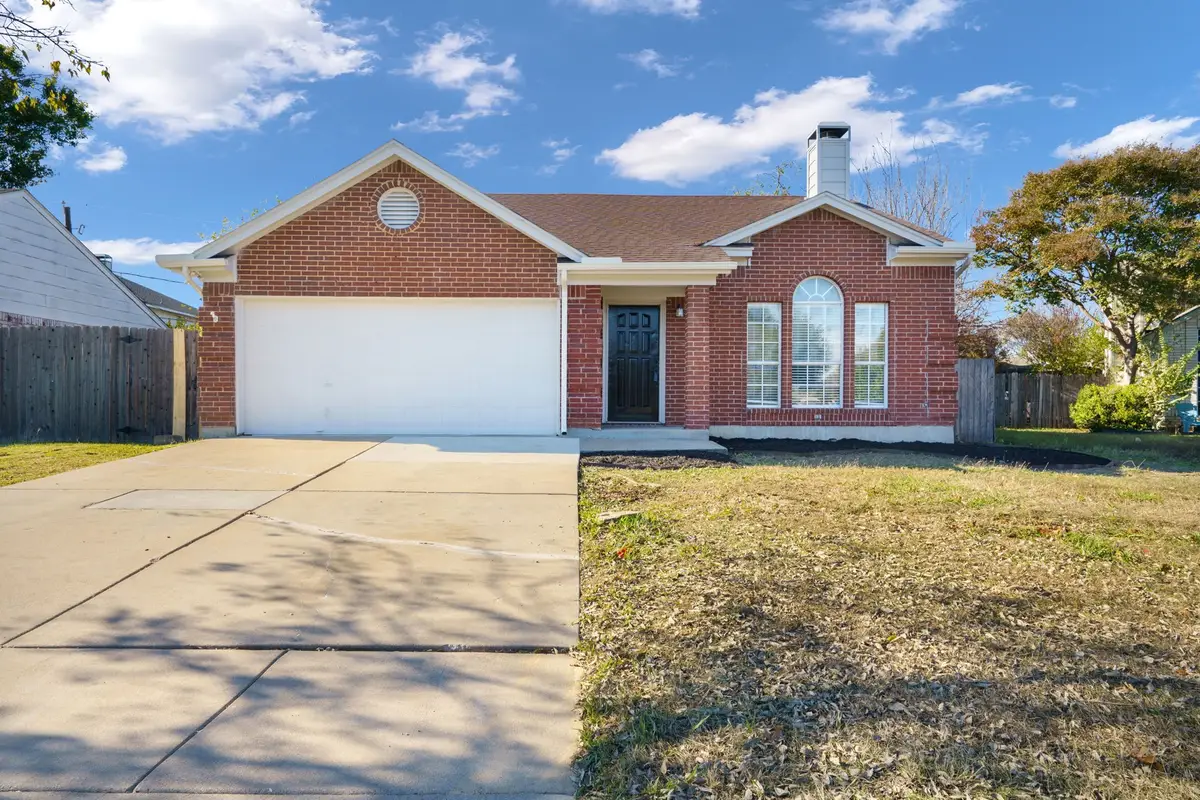 6702 Flamewood Drive, Arlington, TX 76001 - Image #1