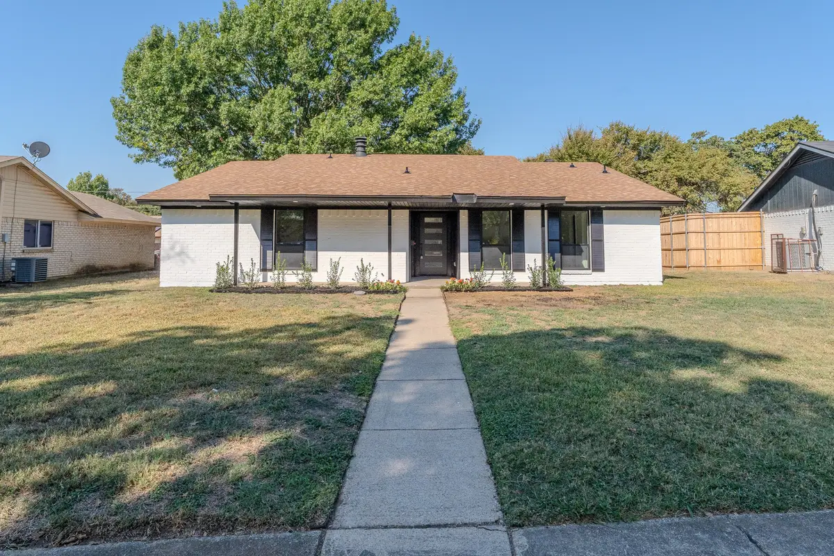 731 N Pleasant Woods Drive, Dallas, TX 75217 - Image #1