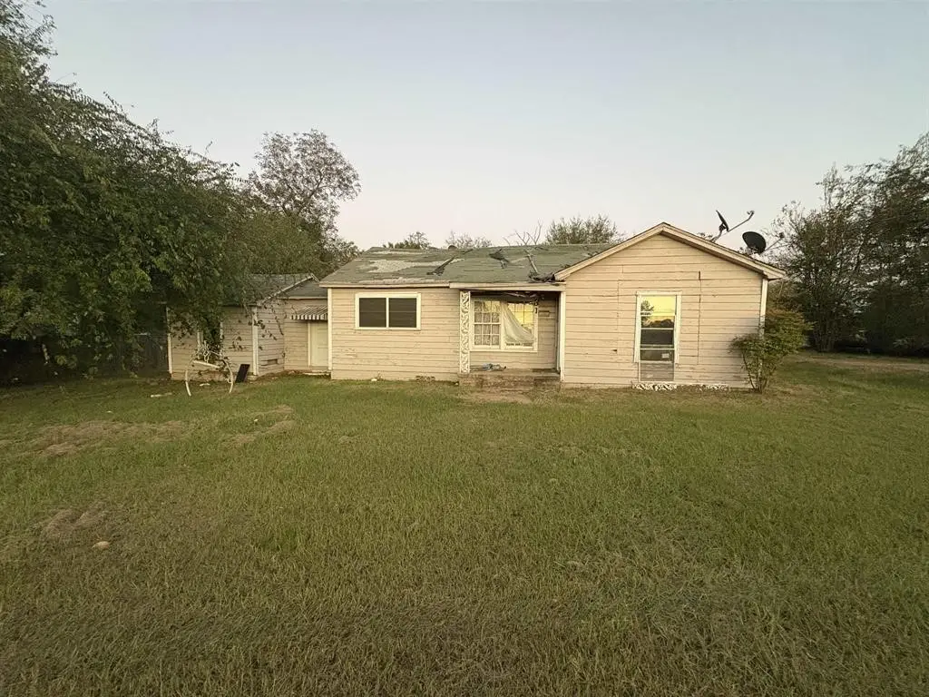 318 Terry St., Pittsburg, TX 75686 - #1