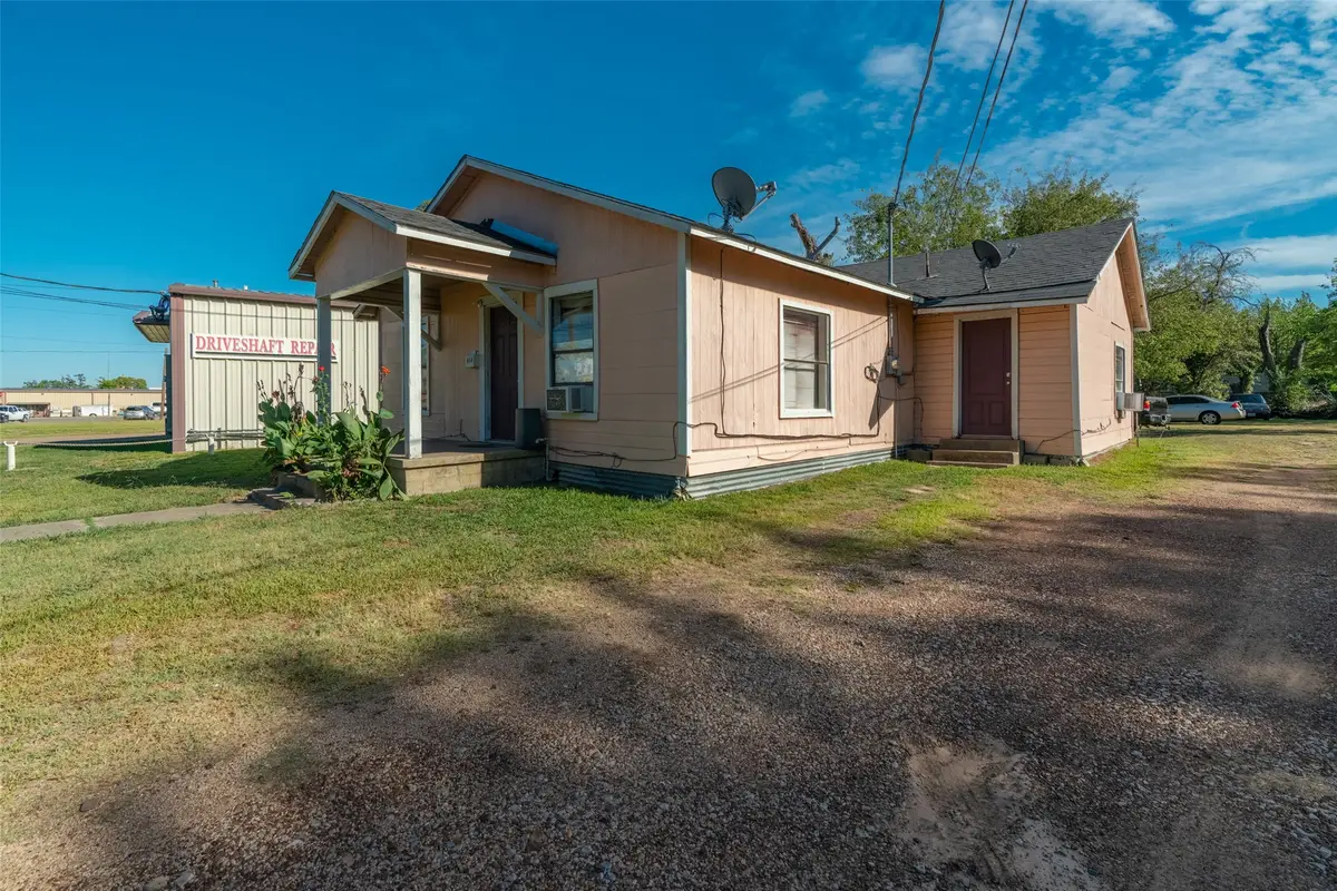 616 Main Street, Sulphur Springs, TX 75482 - #1