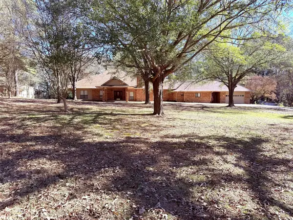 12098 Squirrel Road, Pittsburg, TX 75686