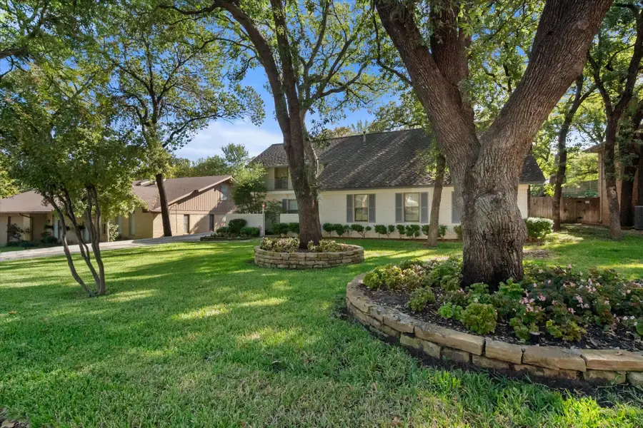905 Live Oak Lane, Arlington, TX 76012 - Image #2