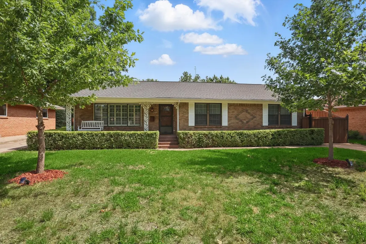 2915 Touraine Drive, Dallas, TX 75211 - Image #1