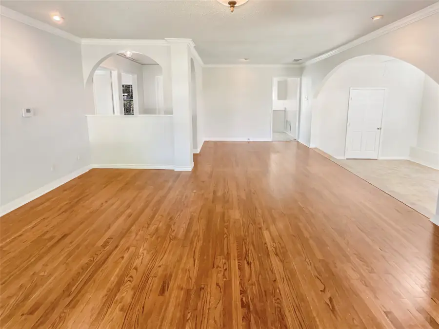 1718 Mountain Lake Road, Dallas, TX 75224 - Image #2