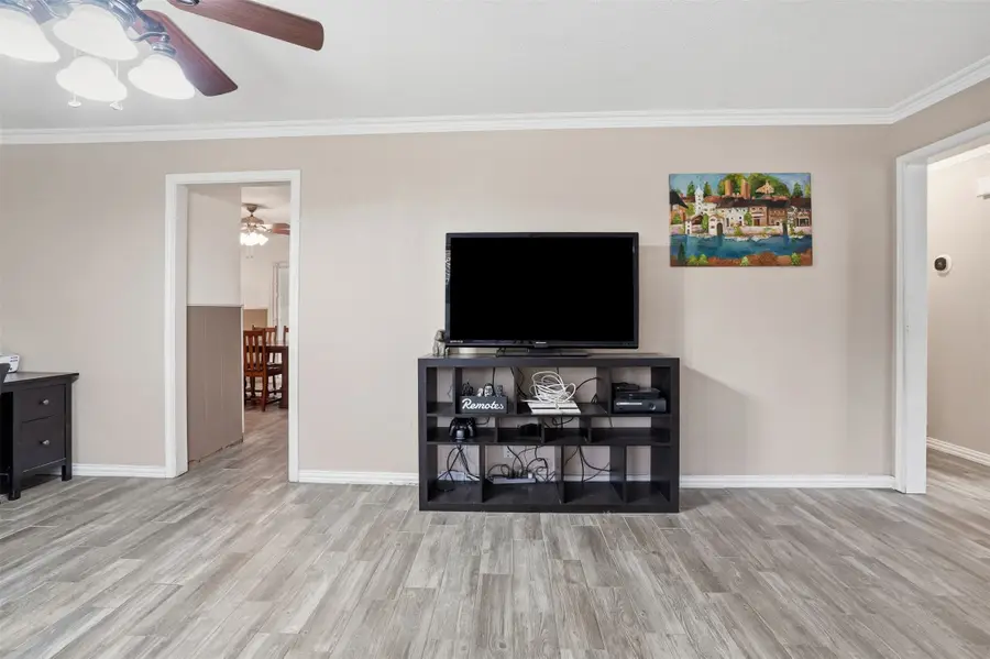 3904 Lakewood Drive, Lake Worth, TX 76135 - Image #2