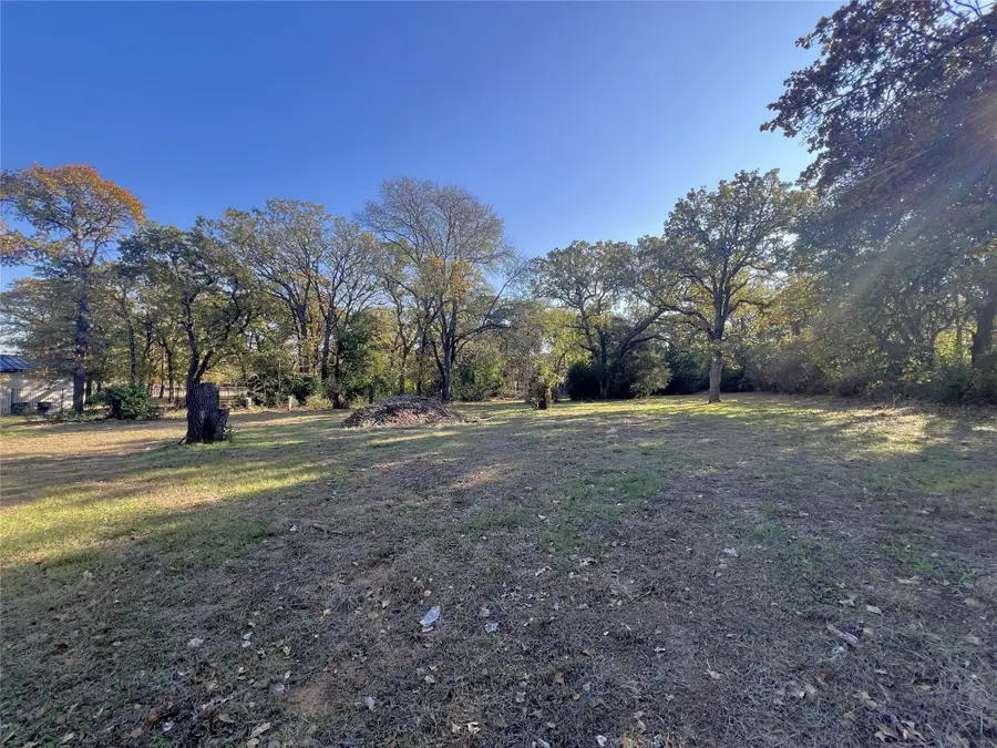 7412 Bursey Road, North Richland Hills, TX 76182 - Image #2