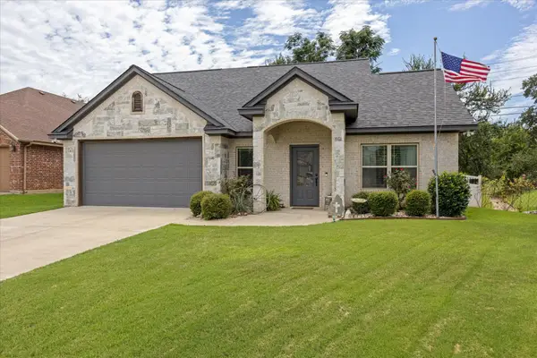 1401 Lauren Lane, Granbury, TX 76048