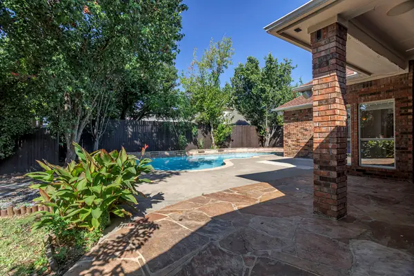 4910 Shadowood Trail, Colleyville, TX 76034