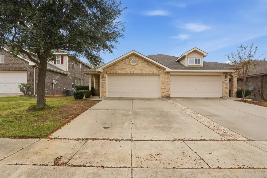 1425 Ravenwood Drive, Mansfield, TX 76063 - Image #2