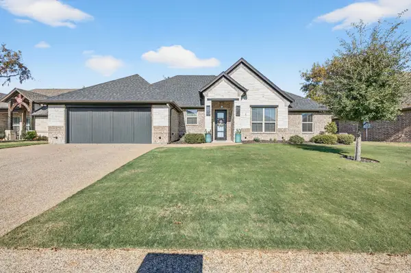 1019 Anna Circle, Granbury, TX 76048