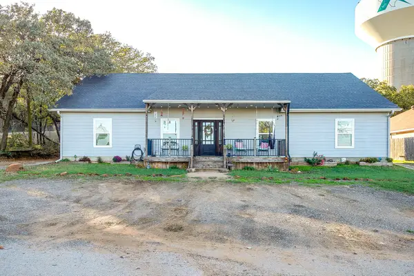 428 Gail Drive, Kennedale, TX 76060