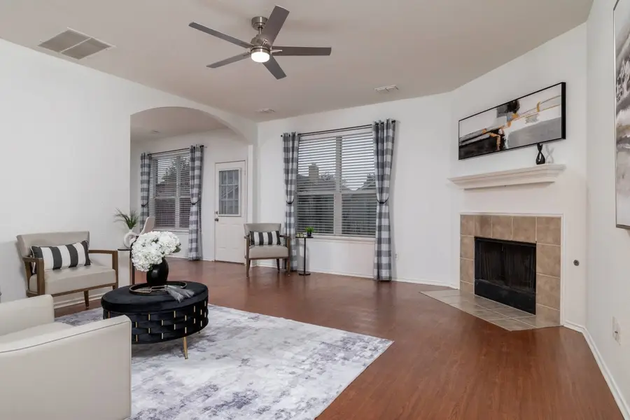 11929 Brown Fox Drive, Fort Worth, TX 76244 - Image #3