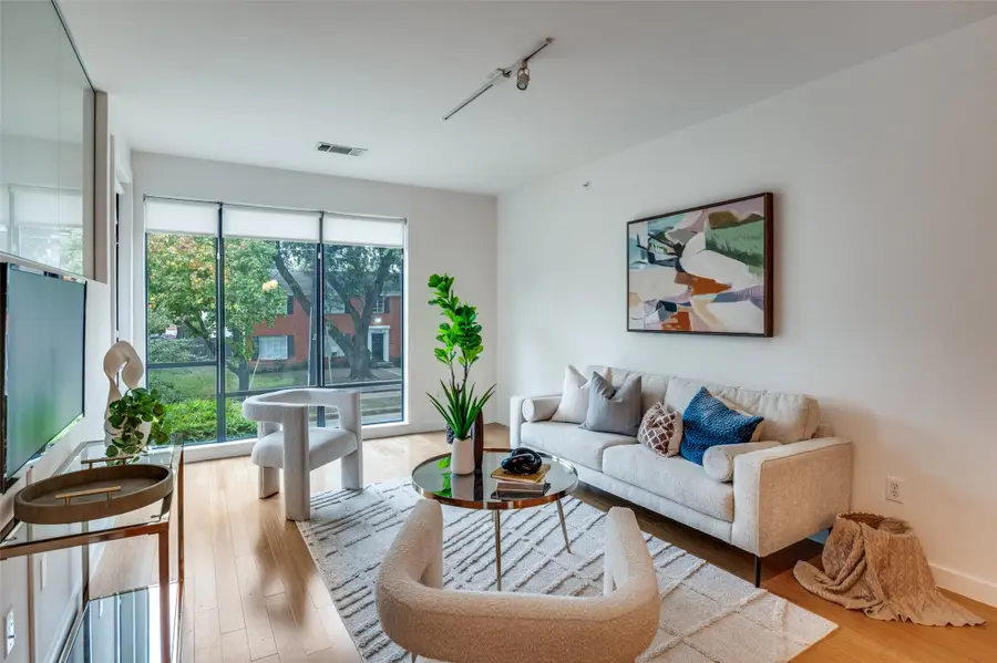 4040 N Hall Street #105, Dallas, TX 75219 - Image #2