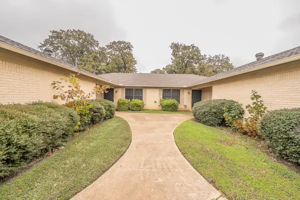 512 Billie Ruth Lane, Hurst, TX 76053