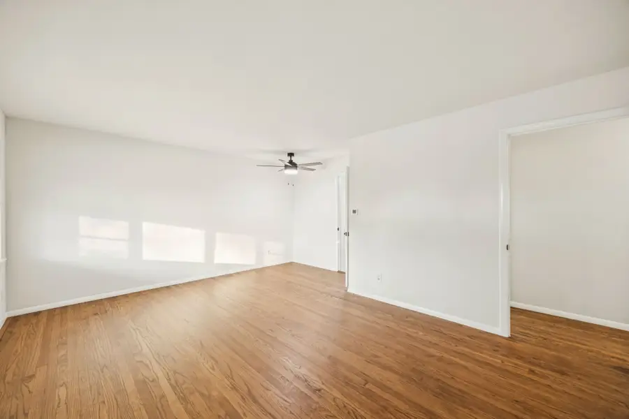 10042 Brockbank Drive, Dallas, TX 75229 - Image #3