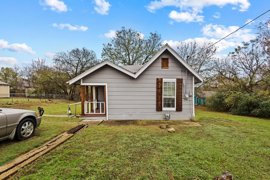 512 S Lamar Avenue, Denison, TX 75021 - Image #3