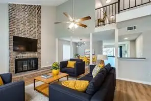 2520 Via Avenida Drive, Carrollton, TX 75006 - Image #2