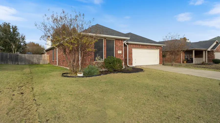 102 Angelina Drive, Crandall, TX 75114 - Image #2