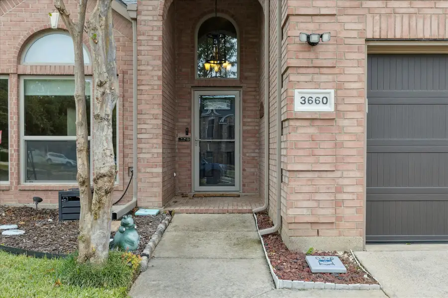 3660 Blue Spruce Drive, Fort Worth, TX 76040 - Image #2